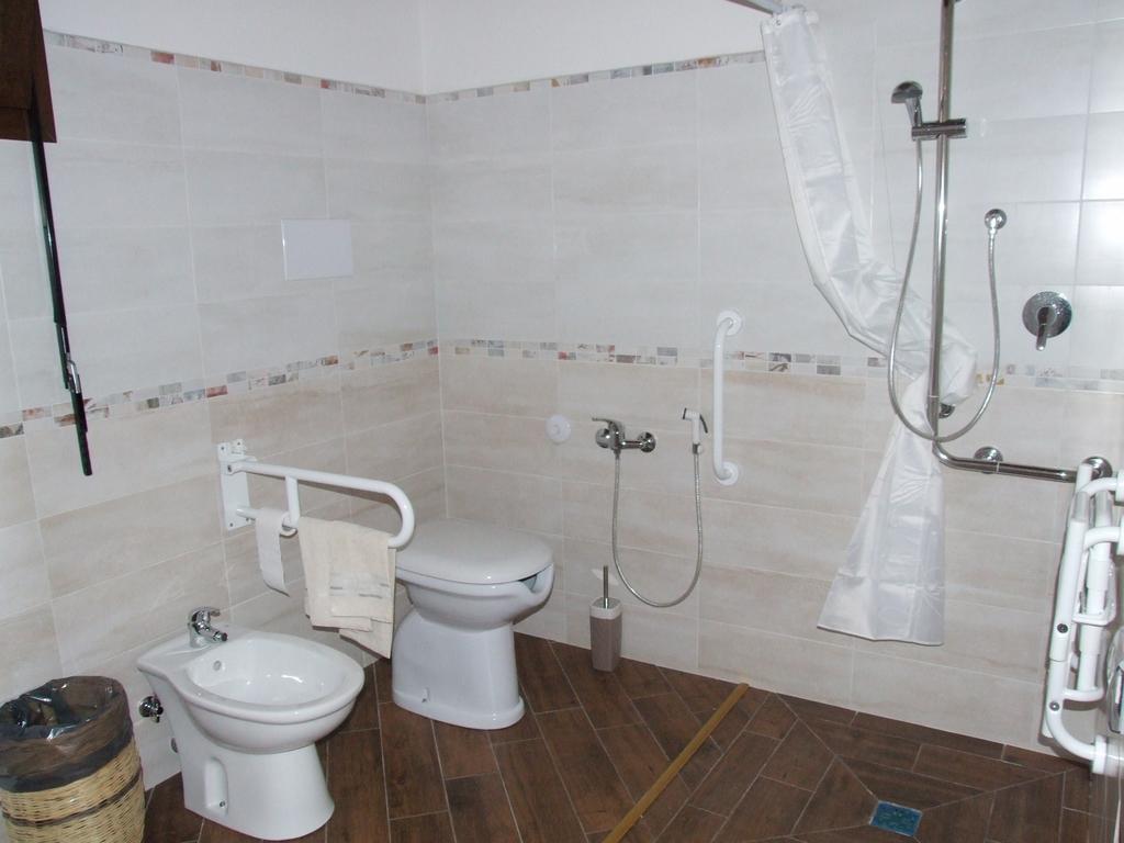 אוליאנה Agriturismo Locoe מראה חיצוני תמונה