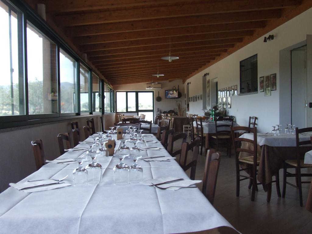 אוליאנה Agriturismo Locoe מראה חיצוני תמונה