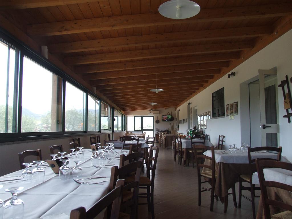 אוליאנה Agriturismo Locoe מראה חיצוני תמונה