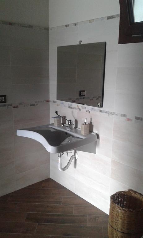 אוליאנה Agriturismo Locoe מראה חיצוני תמונה